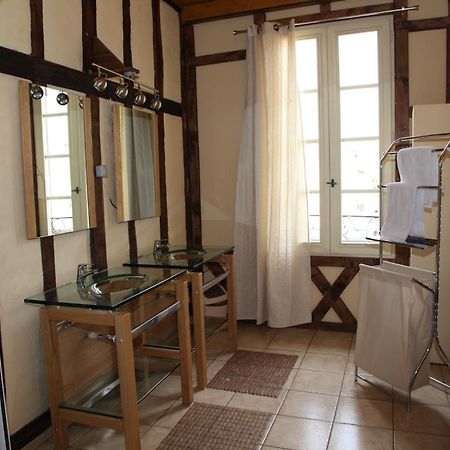 Café de France Bed and Breakfast Eauze Esterno foto