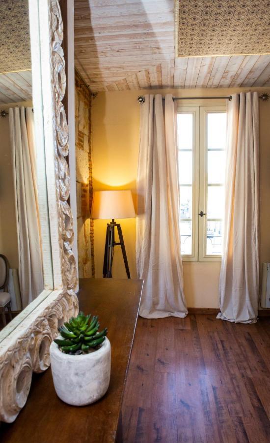 Café de France Bed and Breakfast Eauze Esterno foto