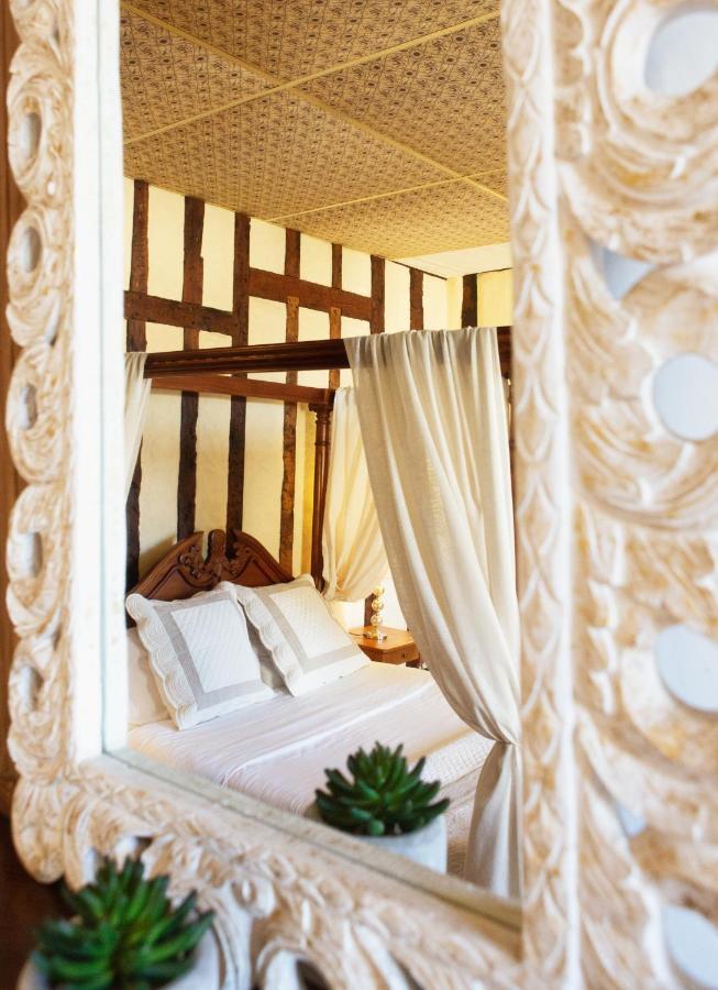 Café de France Bed and Breakfast Eauze Esterno foto